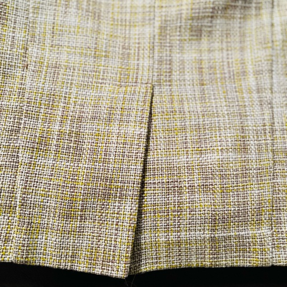 The Limited Skirt Set - Picture 5 of 6